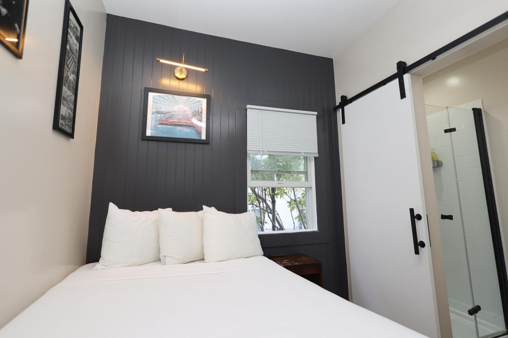 San Remo Hotel 2*